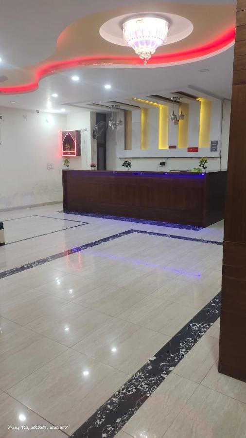 Hotel Kb Square Near Chandigarh Railway Station Exteriör bild
