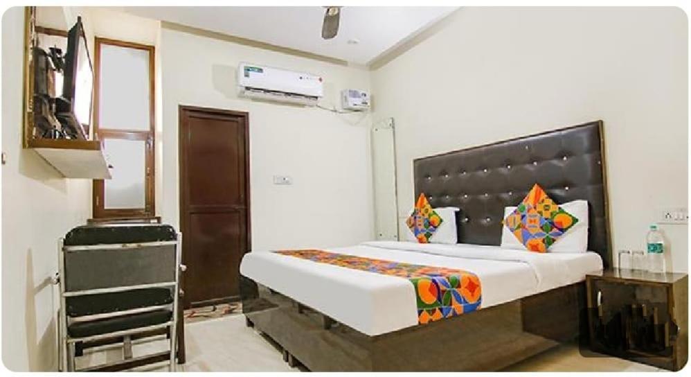 Hotel Kb Square Near Chandigarh Railway Station Exteriör bild