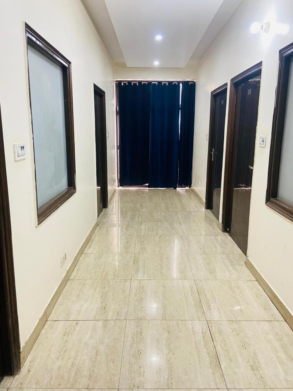 Hotel Kb Square Near Chandigarh Railway Station Exteriör bild